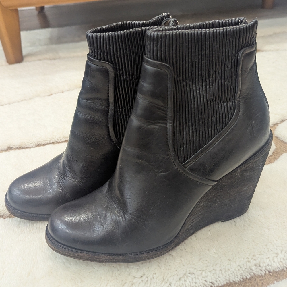 Frye - Carrie Scrunch Ankle Wedge Black Bootie Boot Size 9.5